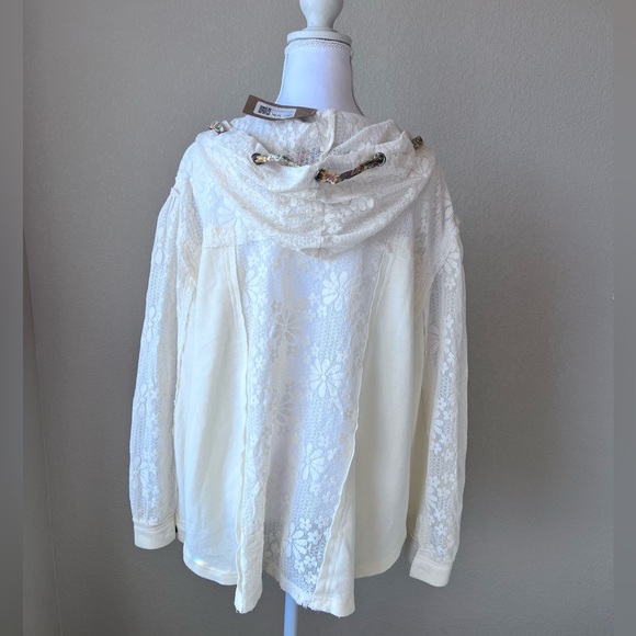 POL Floral Material & Lace Hooded Jacket Sz Medium NWT - Picture 8 of 16